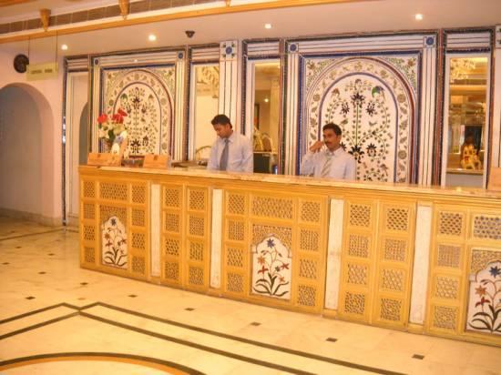 Empires Hotel Puri Exterior foto